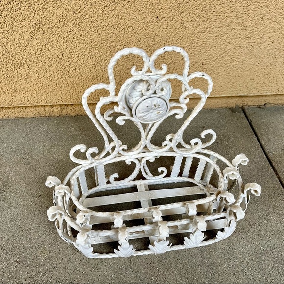 Vintage Hanging Iron Wall Planters - Picture 8 of 8